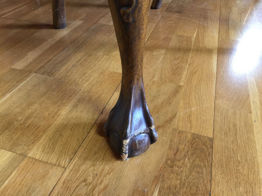 Stunning Thomasville Double Pedestal Dining Table With Two Leaves And Brass Claw Feet With 10 Ball And Claw Feet Chairs [Photo 35]