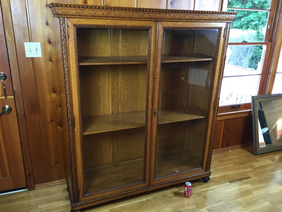 Antique Oak Bookcase Curio Cabinet With Beautiful Wood Carvings [Photo 19]