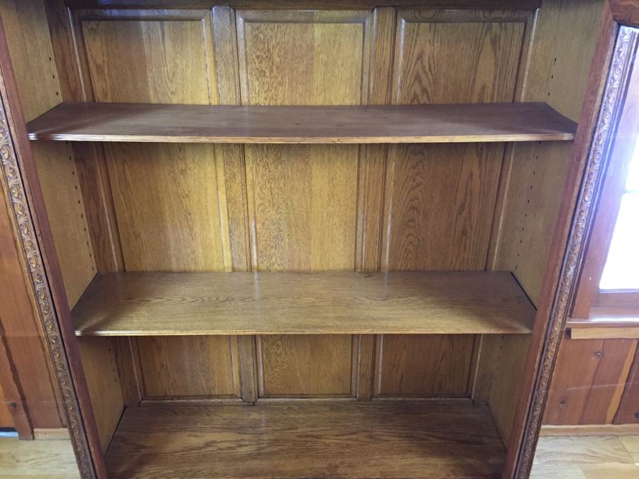 Antique Oak Bookcase Curio Cabinet With Beautiful Wood Carvings [Photo 10]