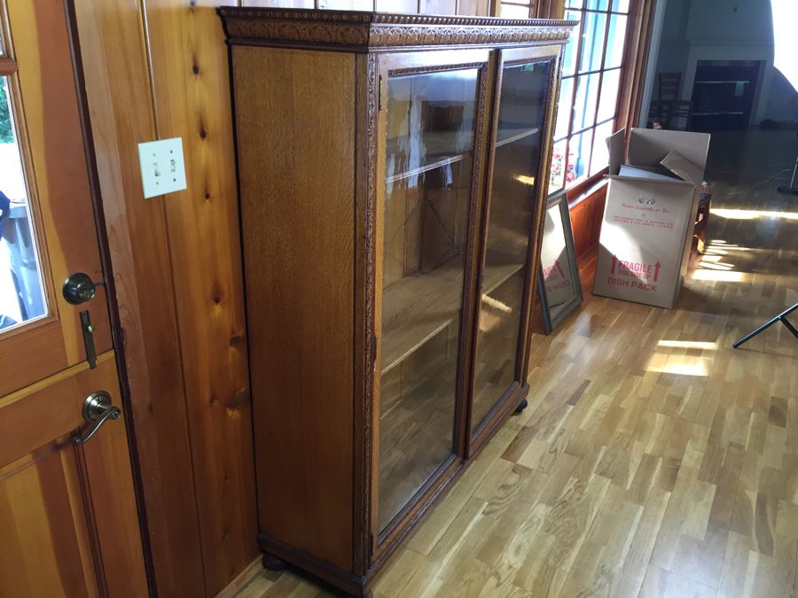 Antique Oak Bookcase Curio Cabinet With Beautiful Wood Carvings [Photo 3]