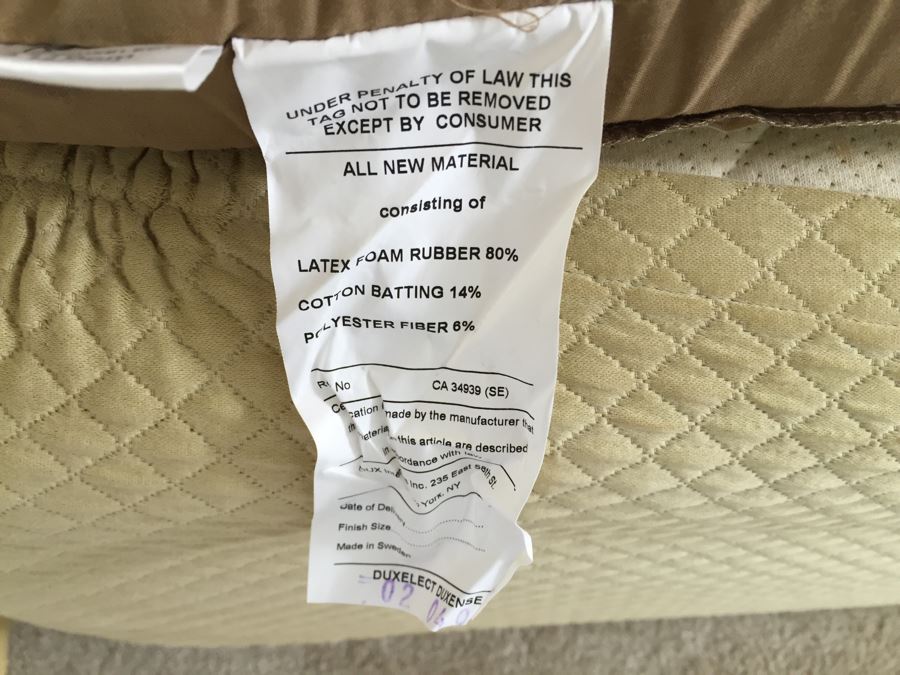 Luxury DUX Swedish Bed With Headboard [Photo 14]