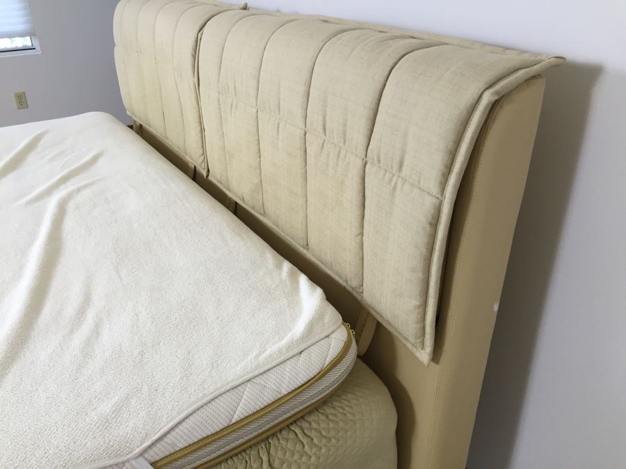 Luxury DUX Swedish Bed With Headboard [Photo 2]