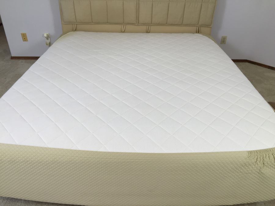 Luxury DUX Swedish Bed With Headboard [Photo 16]