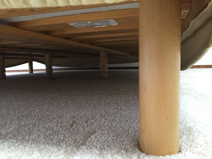 Luxury DUX Swedish Bed With Headboard [Photo 3]