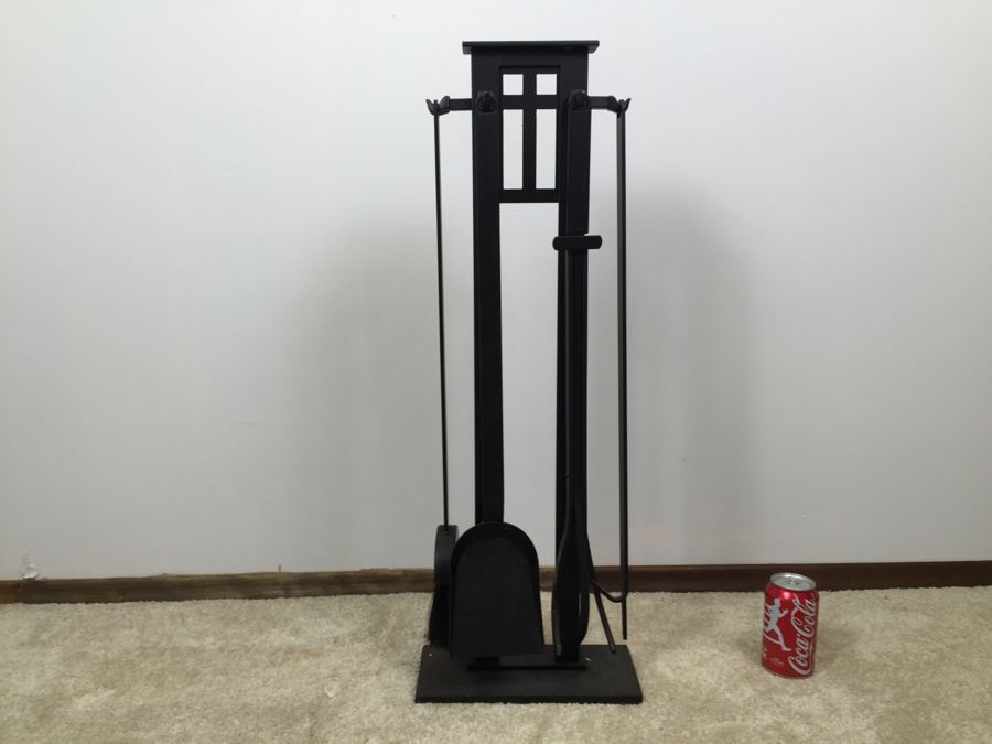 Arts And Crafts Style Fireplace Tool Set [Photo 1]