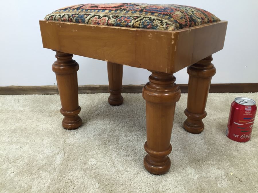 Small Wooden Stool With Turned Legs [Photo 7]