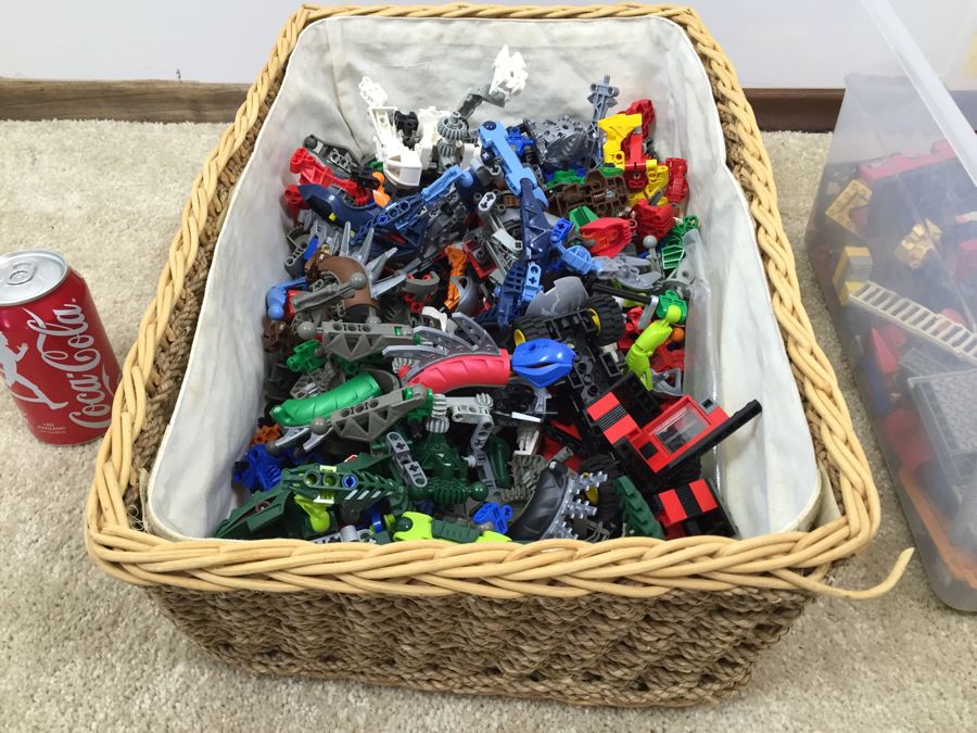 Collection Of Lego Bionicles And Lego Blocks And Pieces [Photo 5]