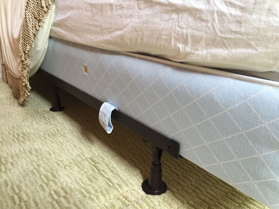 Nice Tufted Seashell Pattern Headboard With Like New McRoskey Mattress 60 x 80 And Bedding - Mattress & Box Spring Retails For $5,000+ [Photo 8]