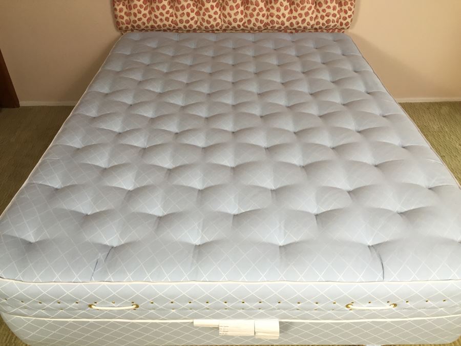 Nice Tufted Seashell Pattern Headboard With Like New McRoskey Mattress 60 x 80 And Bedding - Mattress & Box Spring Retails For $5,000+ [Photo 3]