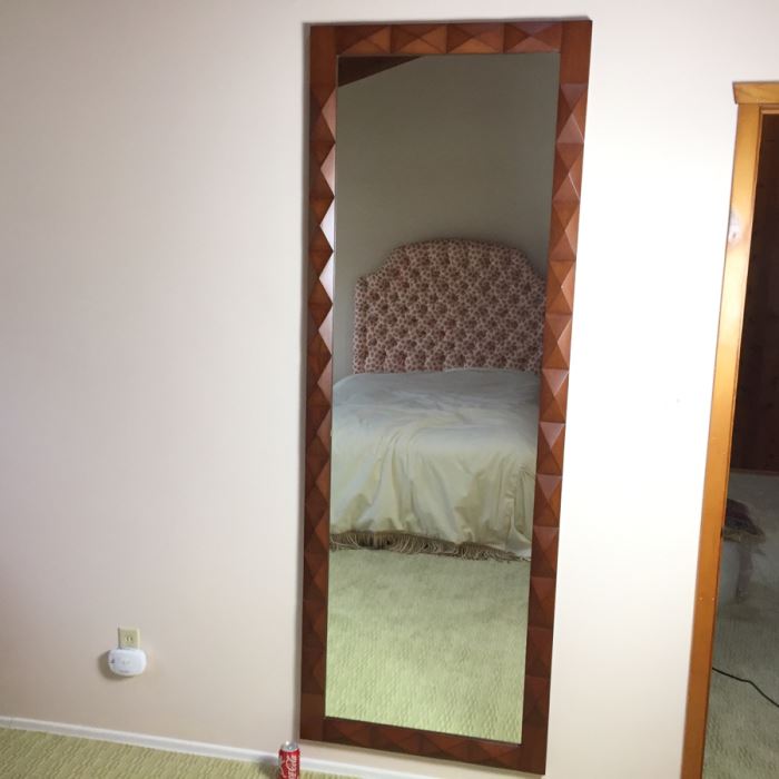 Stunning Full Length Wooden Mirror [Photo 4]