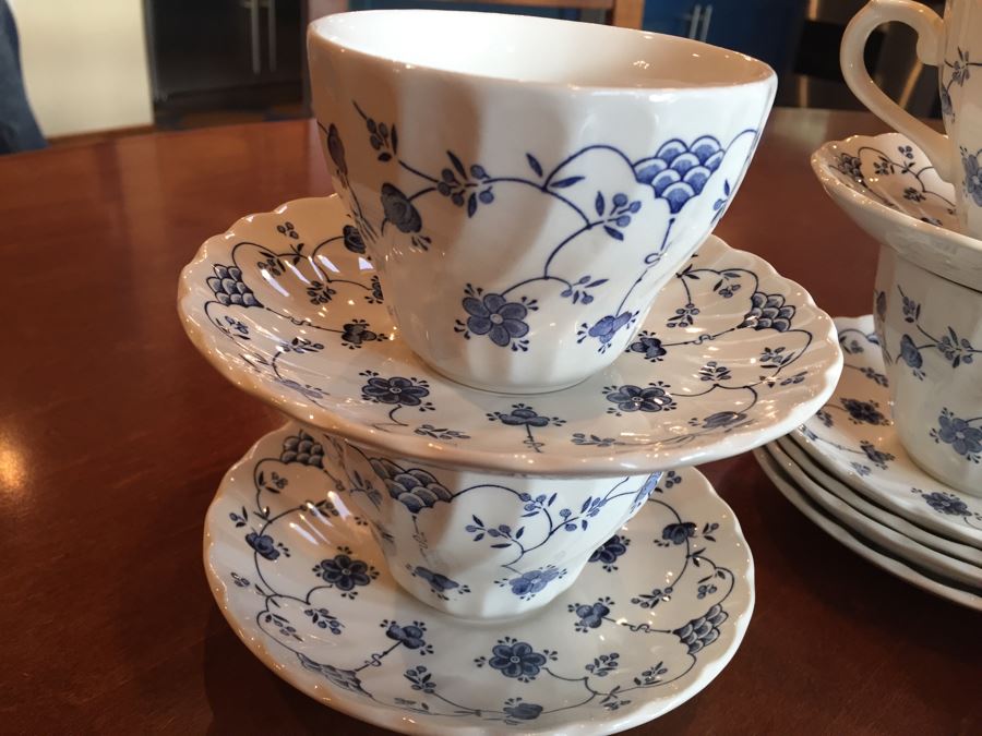 Fine English Tableware Churchill Made In Staffordshire England Plates, Cups, Saucers And Bowls + Mandalay RIDGWAY Ironstone Plates [Photo 10]