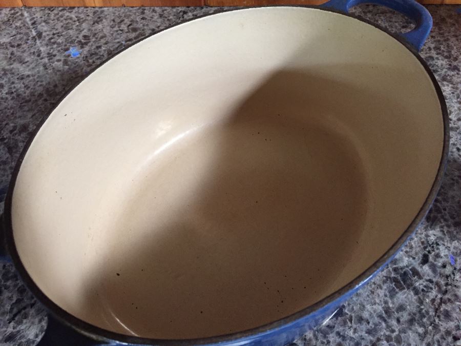 Le Creuset 3.5-Qt Oval Blue French Oven With Lid Made In France [Photo 3]