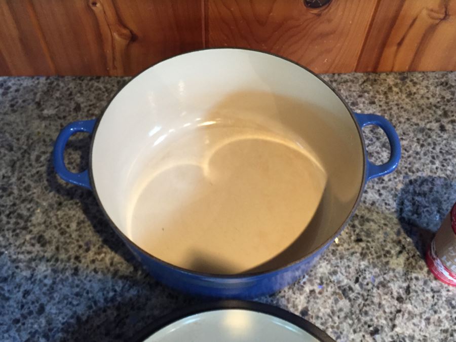 Le Creuset 7.25-Qt Round Blue French Oven With Lid Made In France [Photo 3]