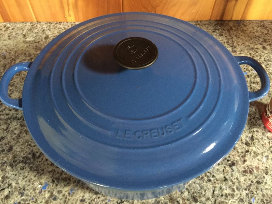 Le Creuset 7.25-Qt Round Blue French Oven With Lid Made In France [Photo 2]