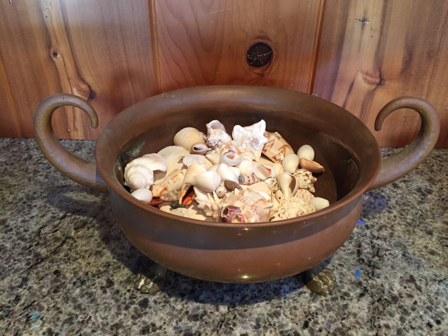 Home Decor Lot With Nice Copper Footed Bowl Filled With Shells, Abalone Shell, Copper Plate And Wooden Bowl [Photo 13]
