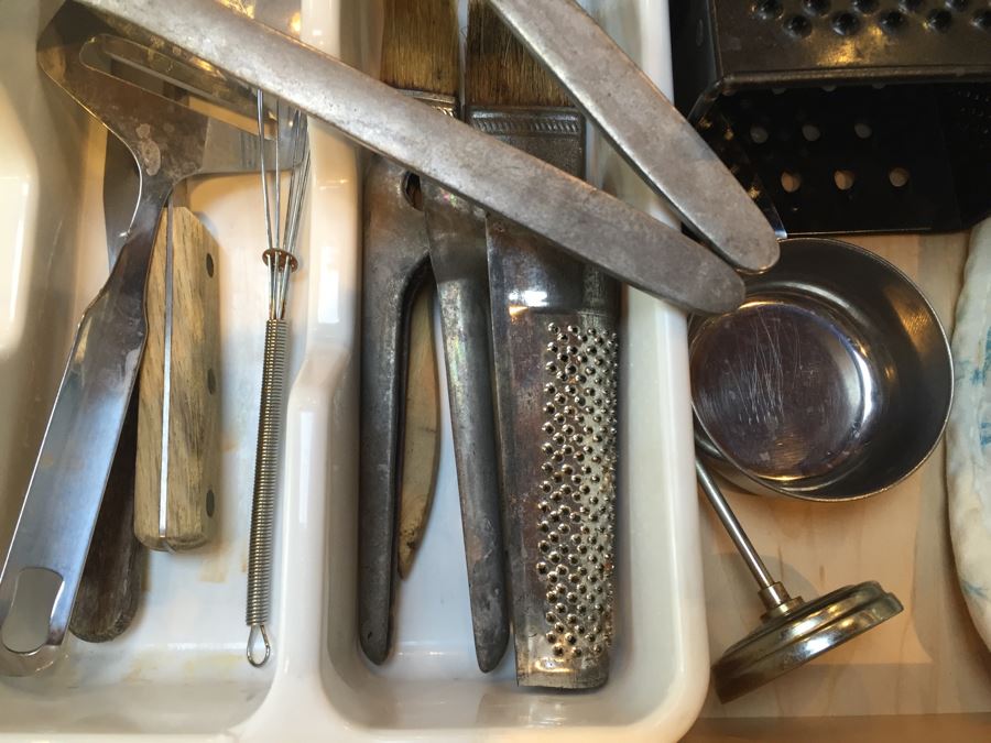 Utensil Lot [Photo 7]