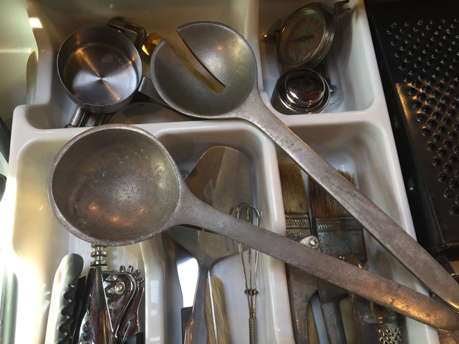 Utensil Lot [Photo 3]