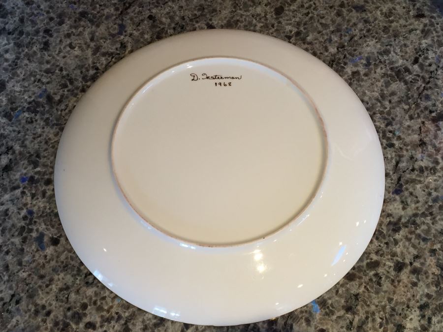 Vintage 1968 Hand Painted Santa Claus Plate Signed [Photo 7]