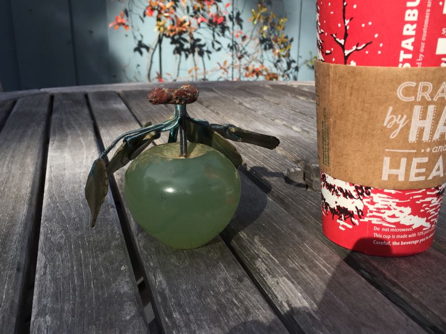 Vintage Carved Jade Apple Fruit [Photo 4]