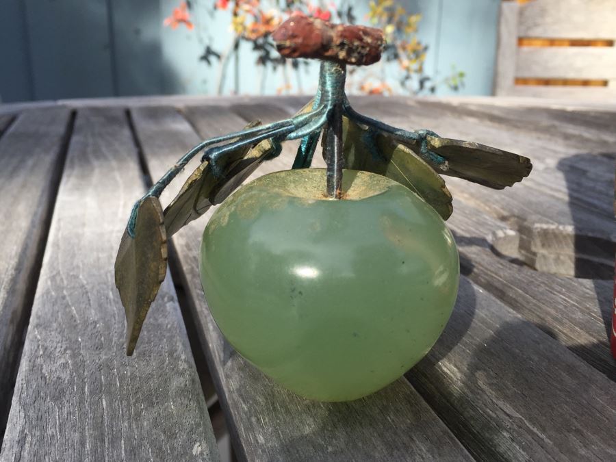 Vintage Carved Jade Apple Fruit [Photo 5]