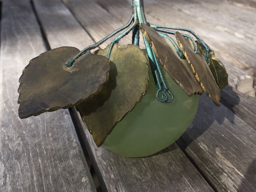 Vintage Carved Jade Apple Fruit [Photo 3]