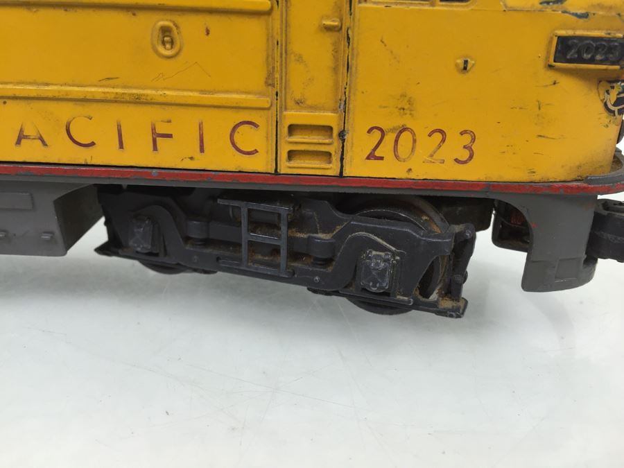 Vintage Lionel Trains 2023 Union Pacific Diesel Locomotive Train O Scale [Photo 11]