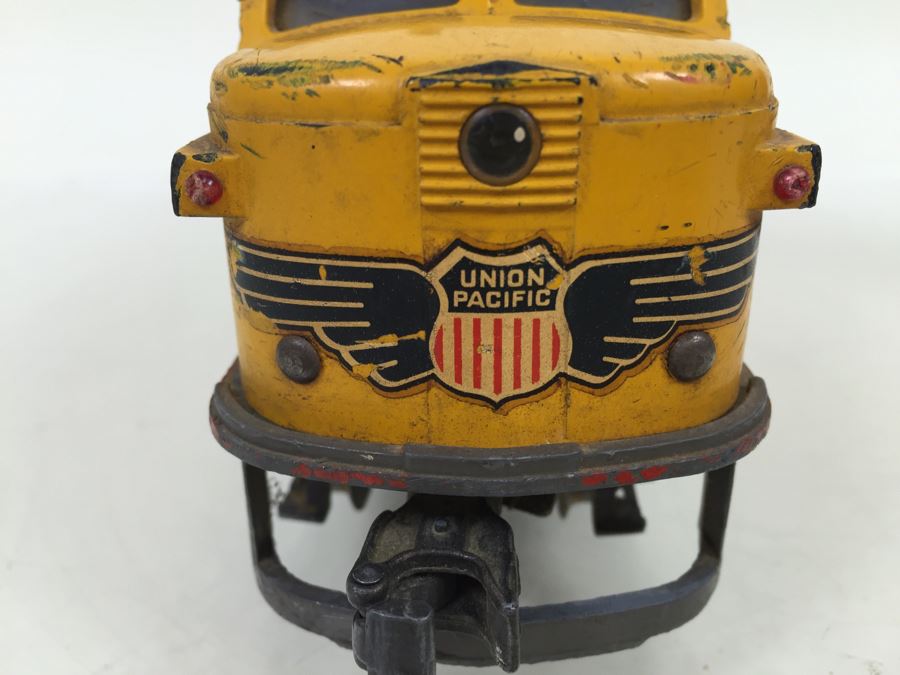 Vintage Lionel Trains 2023 Union Pacific Diesel Locomotive Train O Scale [Photo 8]