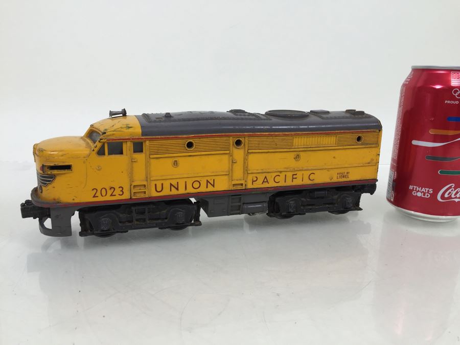 Vintage Lionel Trains 2023 Union Pacific Diesel Locomotive Train O Scale [Photo 1]