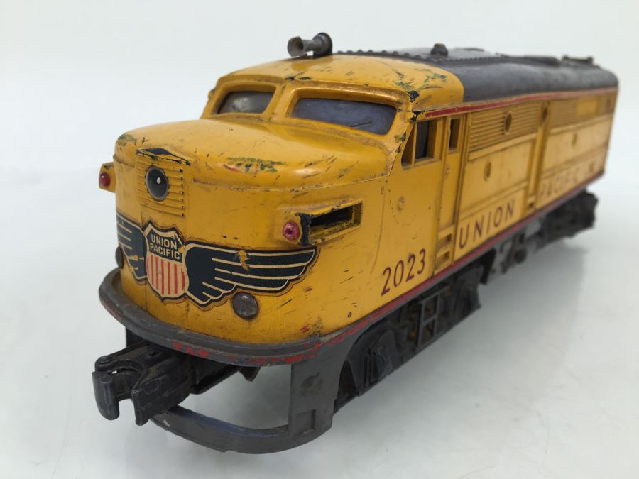 Vintage Lionel Trains 2023 Union Pacific Diesel Locomotive Train O Scale [Photo 6]