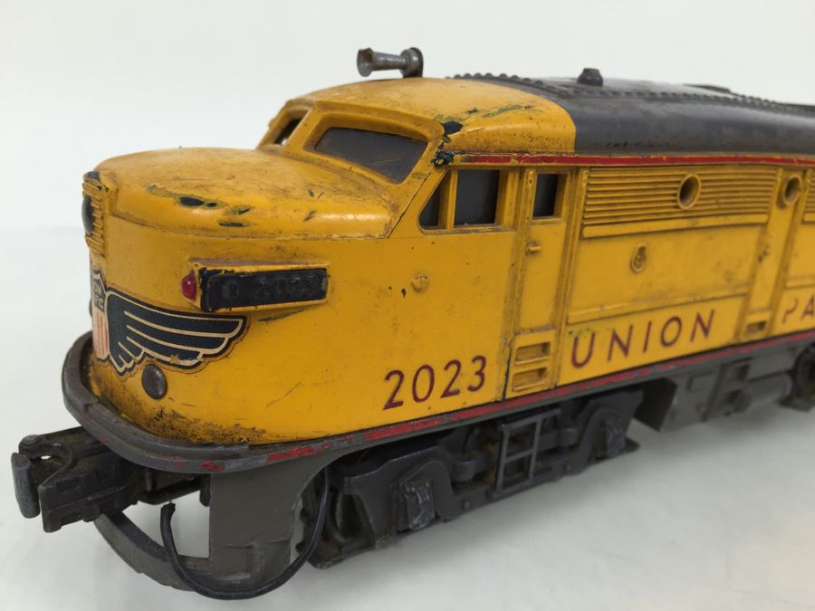 Vintage Lionel Trains 2023 Union Pacific Diesel Locomotive Train O Scale [Photo 6]