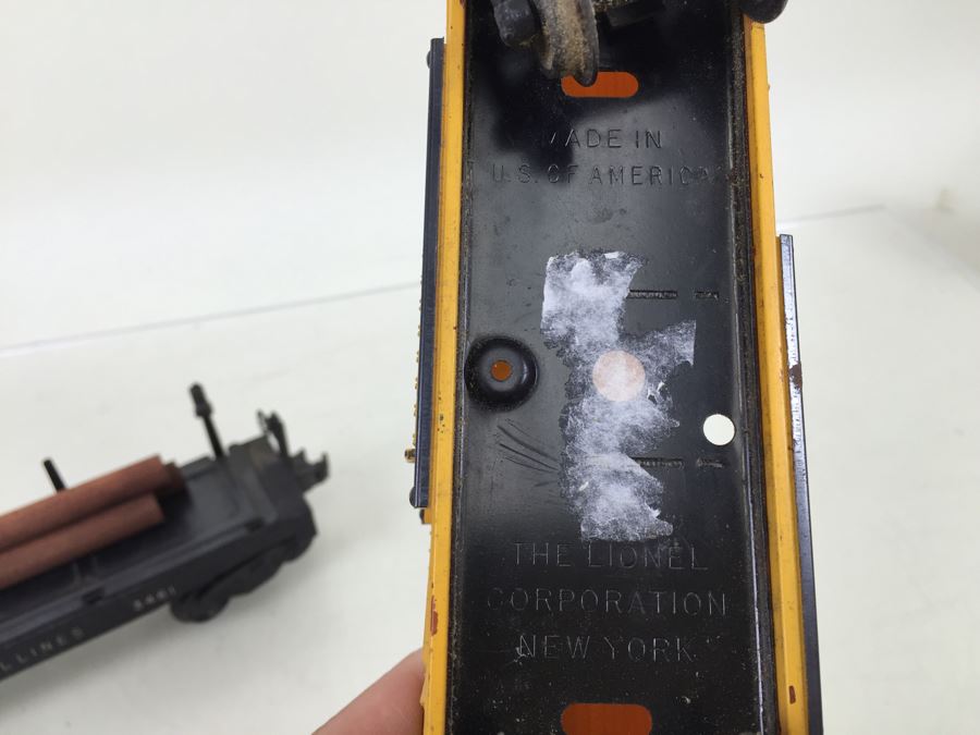 Lionel Train 3461 Operating Log Unloading Car + Lionel 6656 Livestock Stock Cattle Car [Photo 13]