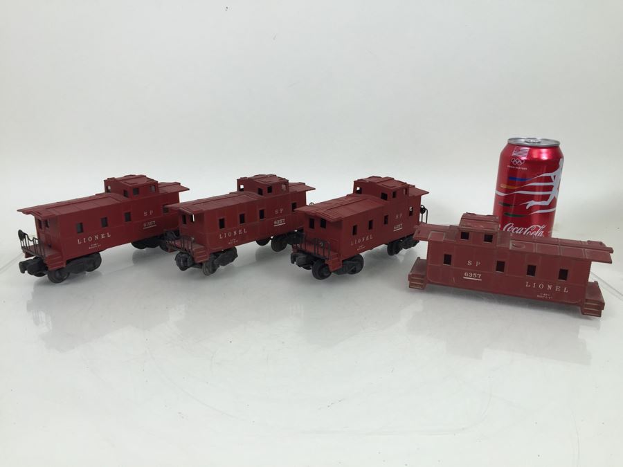 Lionel 6357 Caboose O Gauge + (2) Lionel 6357 Caboose Train + Lionel 6357 Caboose Body [Photo 1]