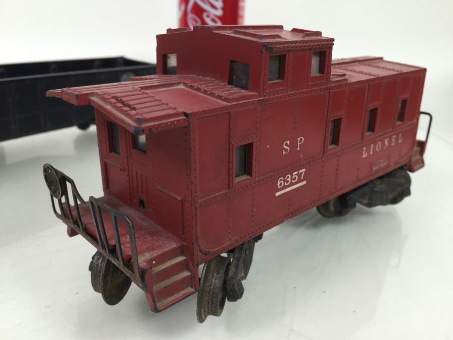 Pair Of Vintage Lionel 6462 Long Gondola Cars Trains + Lionel 6357 Caboose [Photo 6]