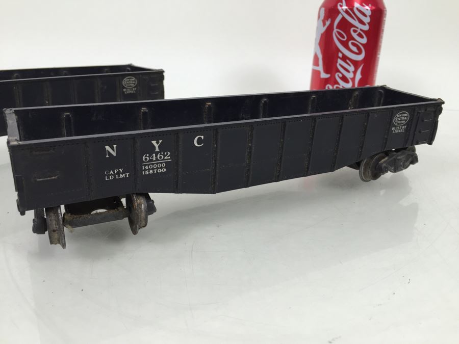 Pair Of Vintage Lionel 6462 Long Gondola Cars Trains + Lionel 6357 Caboose [Photo 3]