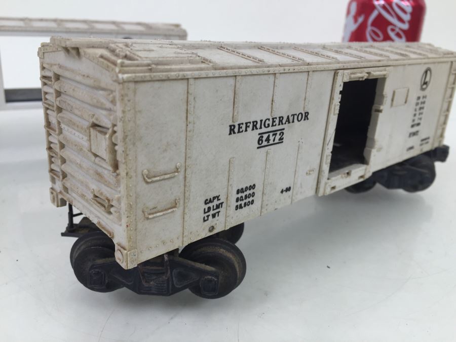 Vintage Pair Of Lionel 6472 Refrigerator Car Box Trains + Lionel 6656 Livestock Stock Cattle Car [Photo 13]