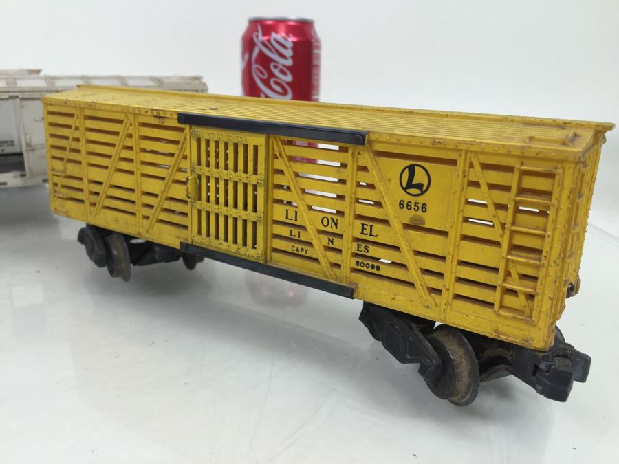 Vintage Pair Of Lionel 6472 Refrigerator Car Box Trains + Lionel 6656 ...