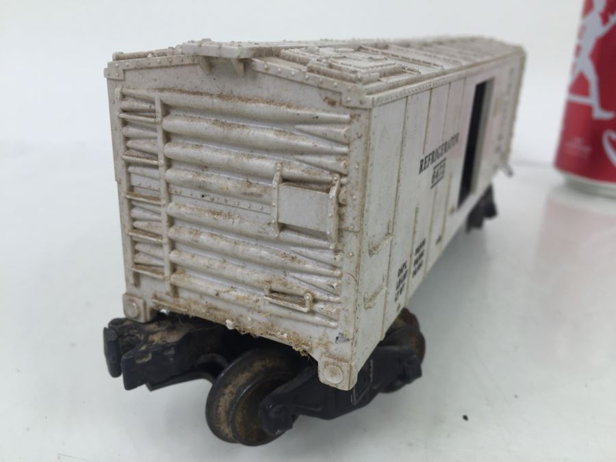 Vintage Pair Of Lionel 6472 Refrigerator Car Box Trains + Lionel 6656 Livestock Stock Cattle Car [Photo 17]