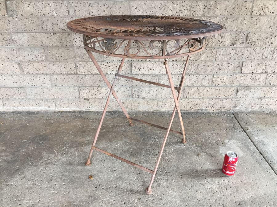 Folding Outdoor Round Metal Cafe Table [Photo 8]