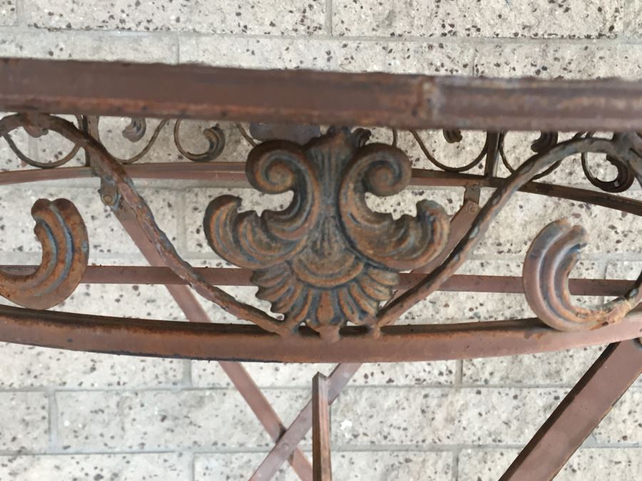 Folding Outdoor Round Metal Cafe Table [Photo 5]