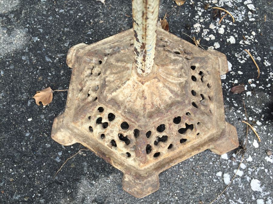 Vintage Metal Stand [Photo 3]