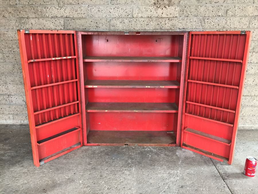 Vintage Automotive Parts Metal Storage Locker Tune-Up Center ESSEX Cars [Photo 2]