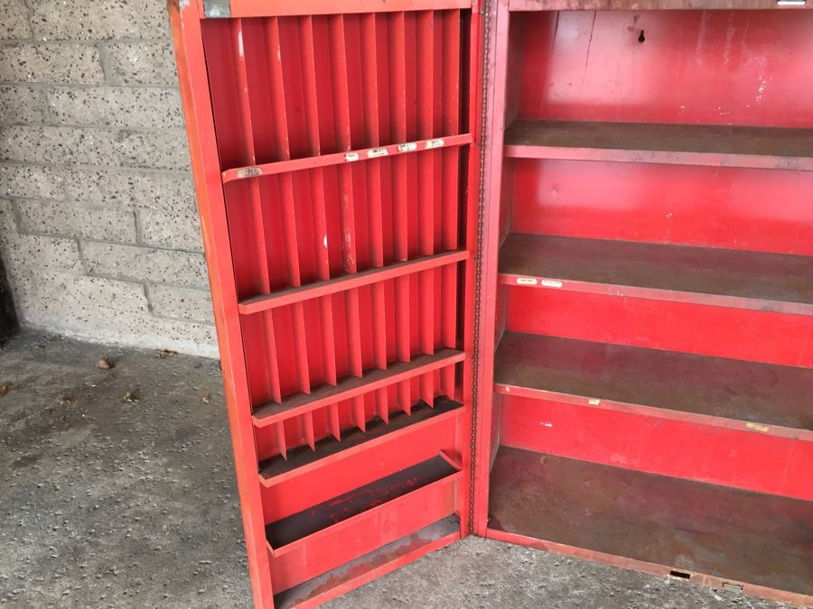 Vintage Automotive Parts Metal Storage Locker Tune-Up Center ESSEX Cars [Photo 9]