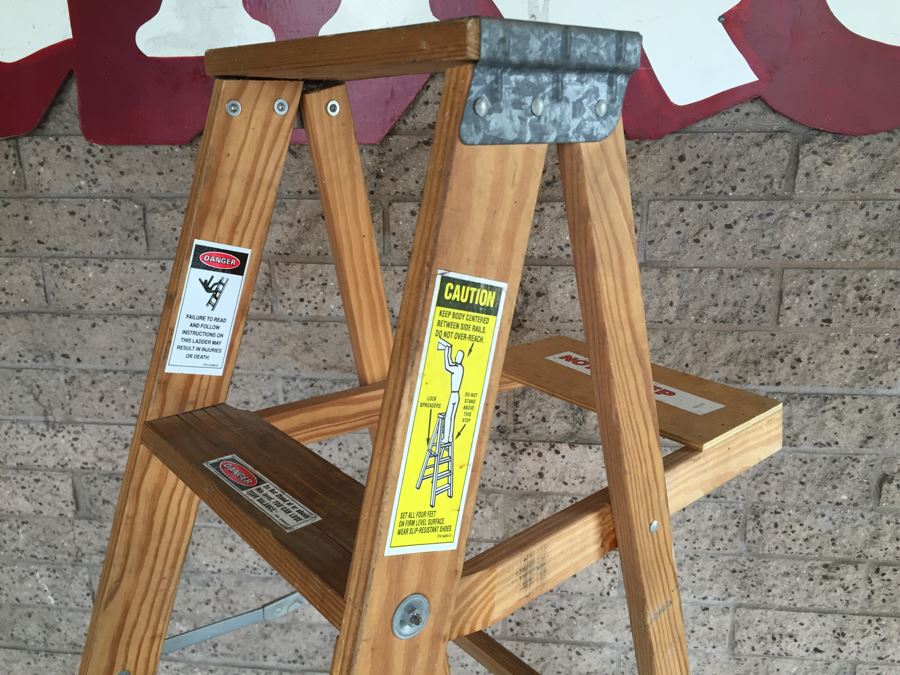 Werner Wooden Ladder 6 Foot Model W336