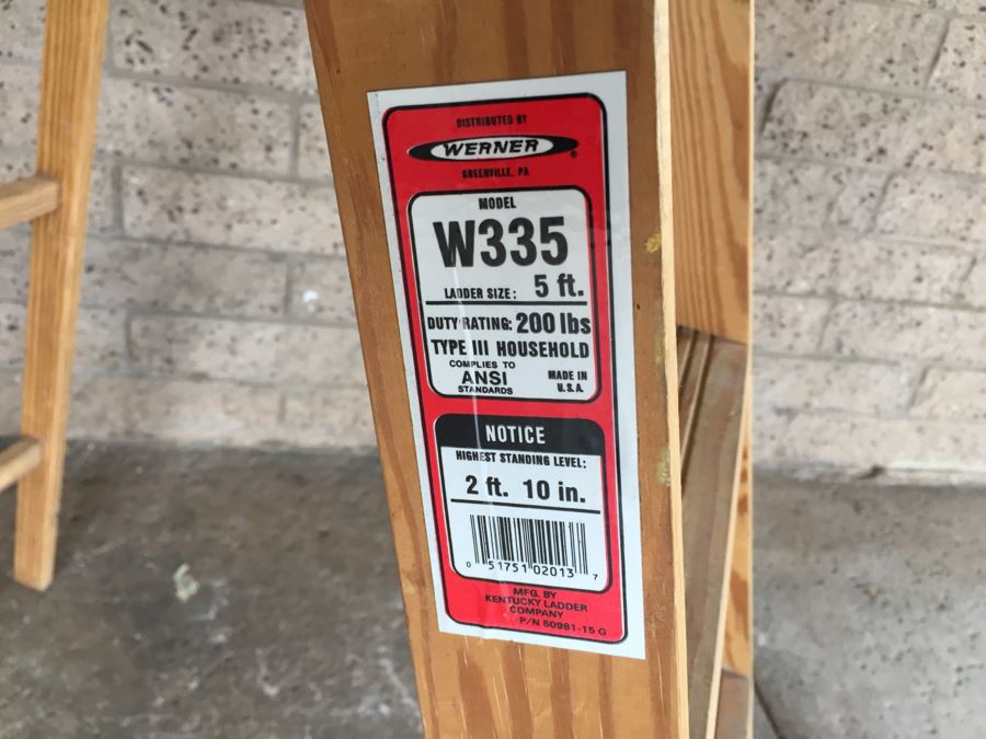 Werner Wooden Ladder 5 Foot Model W335 [Photo 3]