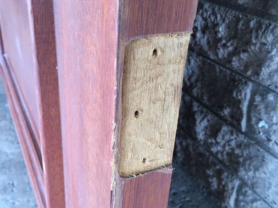 Heavy Solid Door With Clear Stained Glass [Photo 10]