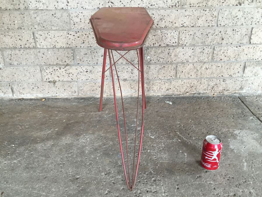 Child's Metal Folding Toy Ironing Board [Photo 6]