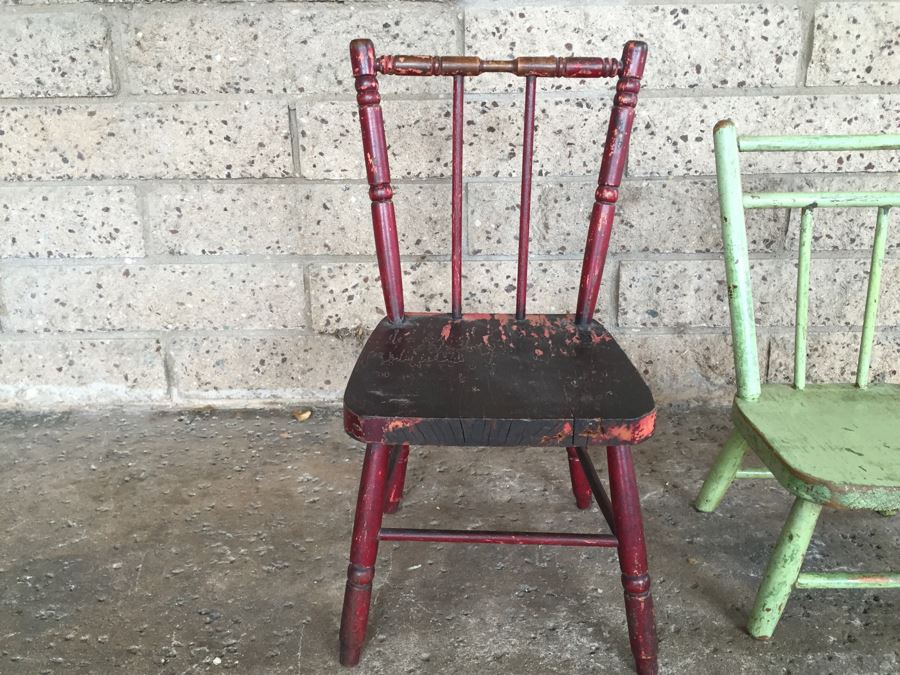 Pair Of Shabby Chic Children Or Doll Wooden Chairs Distressed Paint [Photo 4]