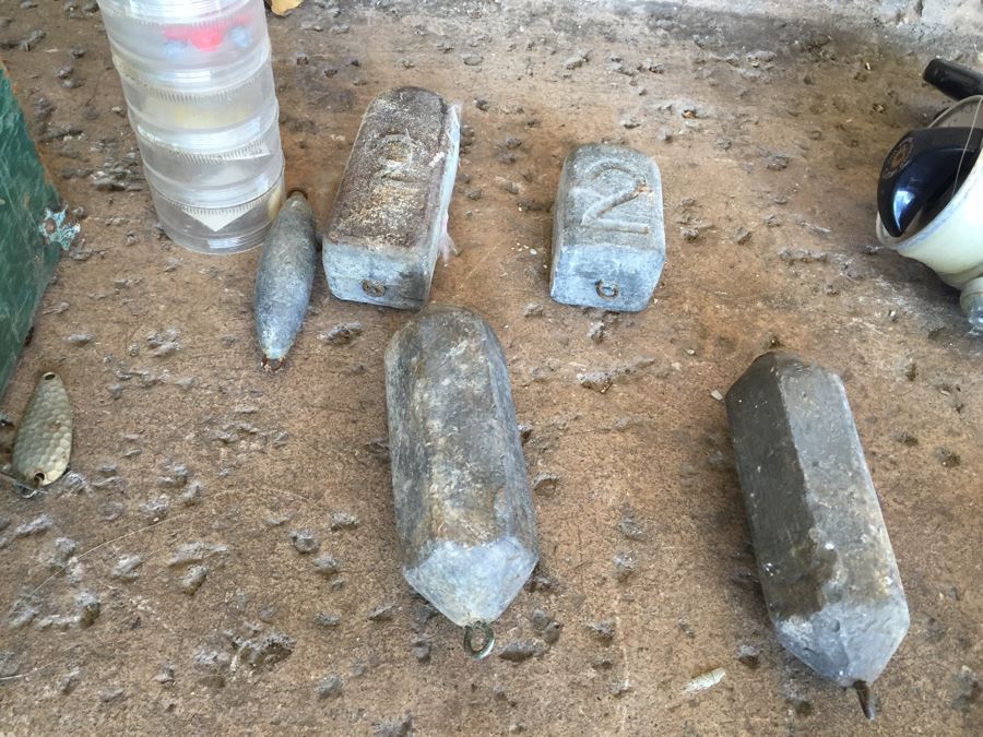 Huge Fishing Lot With Salt Walter And Fresh Water Lures, Reels, Tackle Box, Pole, Net And Accessories [Photo 24]