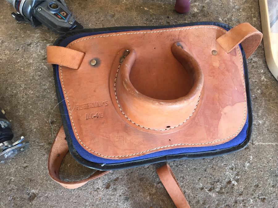 Huge Fishing Lot With Salt Walter And Fresh Water Lures, Reels, Tackle Box, Pole, Net And Accessories [Photo 9]