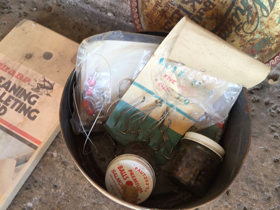 Huge Fishing Lot With Salt Walter And Fresh Water Lures, Reels, Tackle Box, Pole, Net And Accessories [Photo 20]